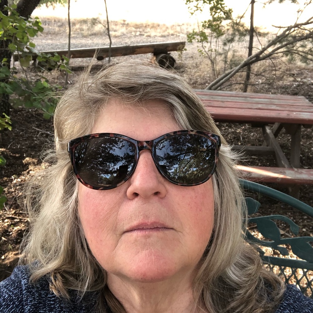 Meet your Posher, Denise